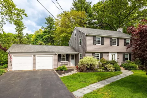 66 Hillcrest Rd, Manchester, CT 06040