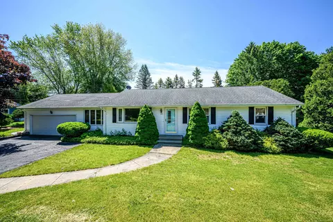 20 Johnson Ln, Madison, CT 06443