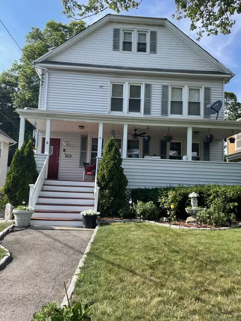 5 Sycamore St, Norwalk, CT 06855