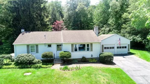 221 Covey Rd, Burlington, CT 06013