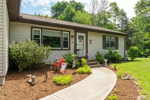 303 Sea Hill Rd, North Branford, CT 06471