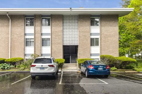 63 Niles Hill Rd #C5, New London, CT 06320