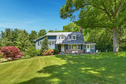 9 Deacon Abbott Rd, Redding, CT 06896