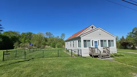 6 Hawley St, Pawcatuck, CT 06379