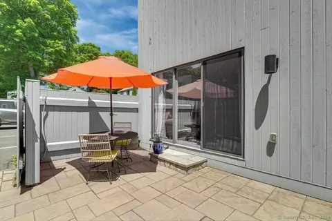 5 Sugar Maple Ln #5, Ridgefield, CT 06877