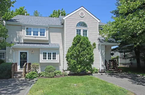 6 W Meadow Ln #5, Middletown, CT 06457