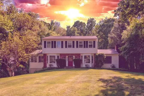 38 Linda Ln, Bethel, CT 06801