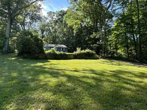 315 Pinch St, Scotland, CT 06264