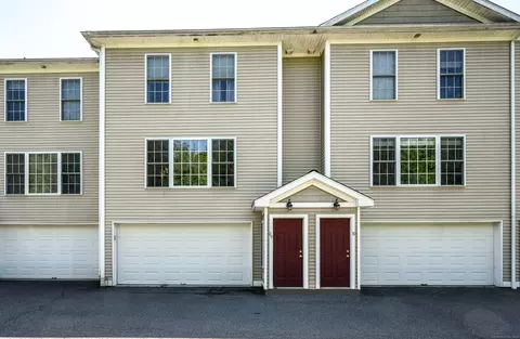 32 Oil Mill Rd #29, Danbury, CT 06810
