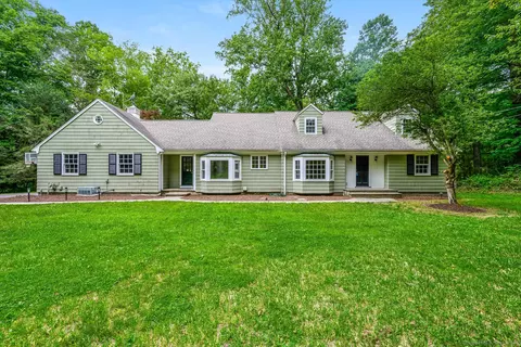 110 Audubon Ln, Fairfield, CT 06824