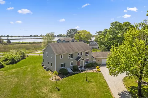 32 Willard Ave, Old Saybrook, CT 06475