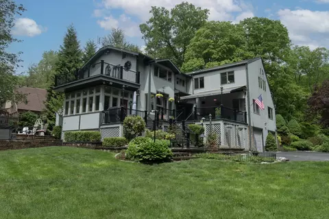 1930 Durham Rd, Guilford, CT 06437
