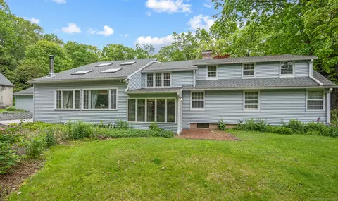 19 Reservation Rd, Farmington, CT 06032