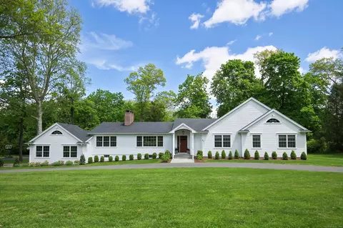66 Manor Rd, Ridgefield, CT 06877
