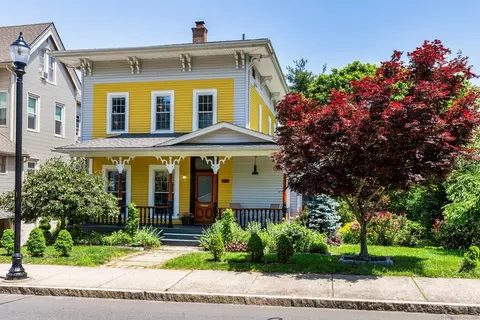 44 S High St, New Britain, CT 06051
