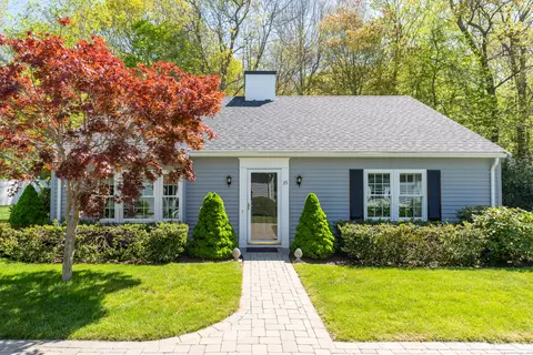 35 Wilshire Rd #35, Madison, CT 06443