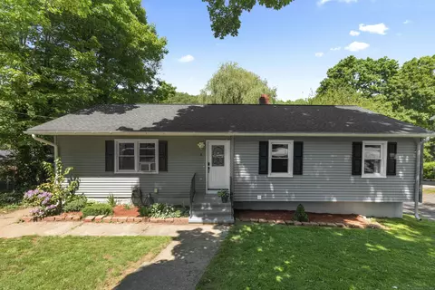 6 Vine St, Hamden, CT 06518