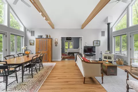 40 Gilbert Hill Rd, Chester, CT 06412