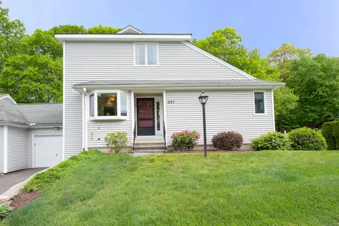 227 Deer Run #227, Shelton, CT 06484