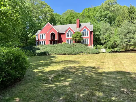 45 High Gate Dr, Avon, CT 06001