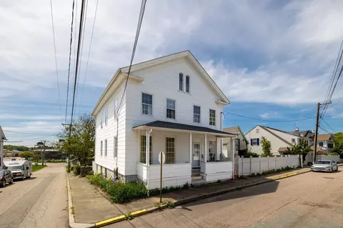 40 Gold St, Stonington, CT 06378