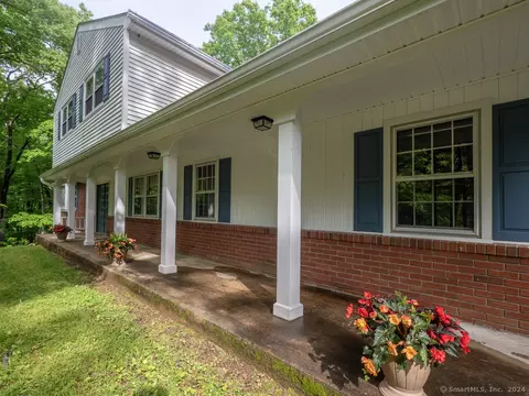 205 Northford Rd, Branford, CT 06405