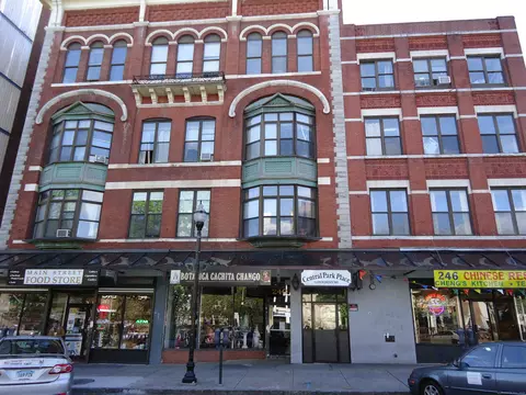 242 Main St #15, New Britain, CT 06051