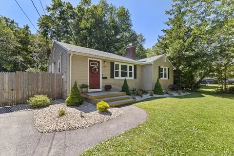 45 White Rock Dr, Windsor, CT 06095