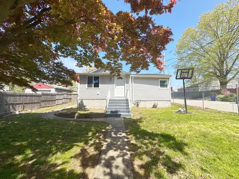 68 Edwards St, Bridgeport, CT 06606