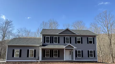 659 Mountain Rd, Cheshire, CT 06410
