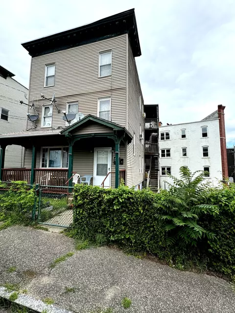 79 E Clay St, Waterbury, CT 06706