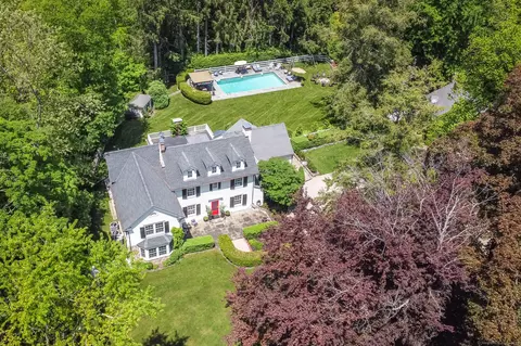 10 12 Kellogg Hill Rd, Weston, CT 06883