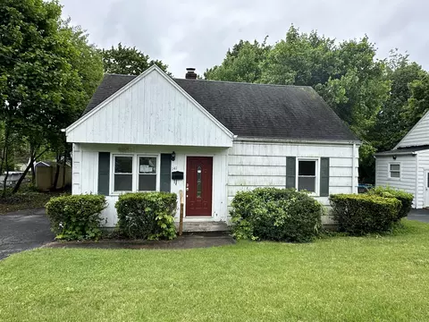 141 Twin Brook Rd, Hamden, CT 06514