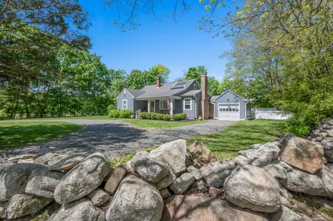 115 3 Mile Crse, Guilford, CT 06437
