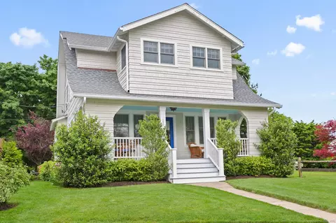 128 Gregory Blvd, Norwalk, CT 06855