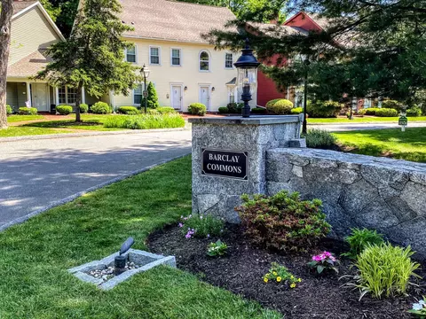 1 E Hayestown Rd #15, Danbury, CT 06811