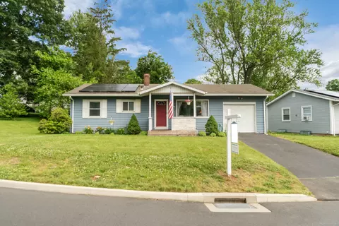 161 Frisbie St, Middletown, CT 06457