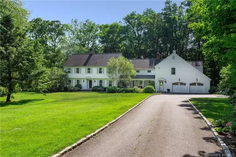833 Hollow Tree Ridge Rd, Darien, CT 06820