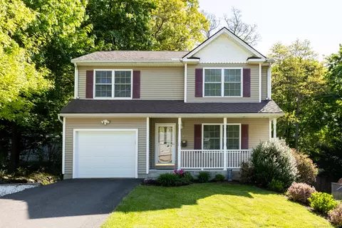 90 Joy Rd, Waterbury, CT 06708