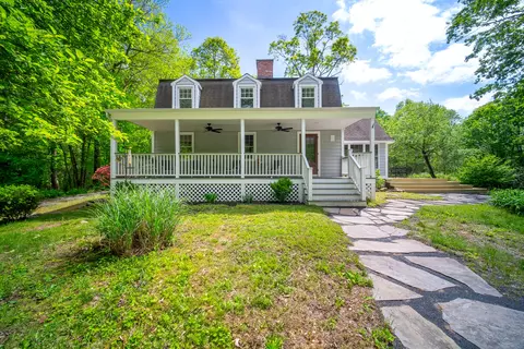 192 N Parker Hill Rd, Killingworth, CT 06419