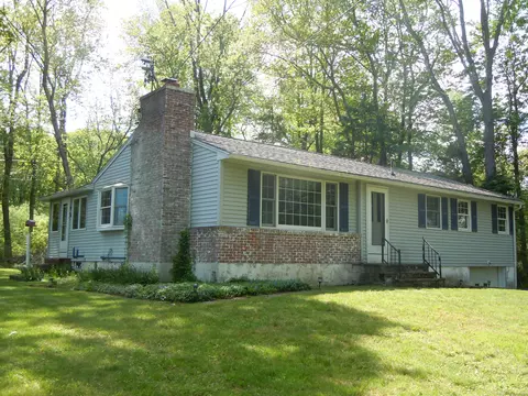 93 Campville Rd, Northfield, CT 06778
