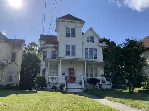 47 Linsley Ave, Meriden, CT 06451