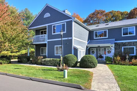 201 Windgate Cir #F, Monroe, CT 06468