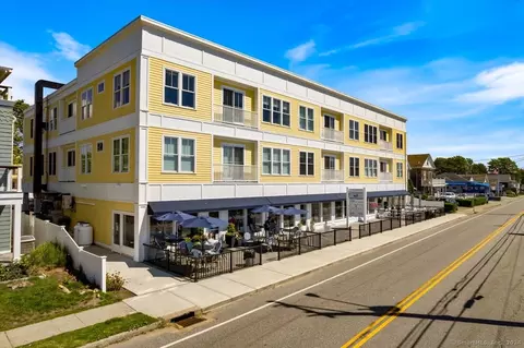 185 Main St #206, Niantic, CT 06357