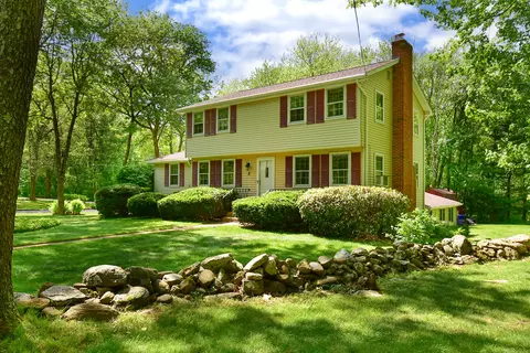 2 Laurwood Dr, Bolton, CT 06043