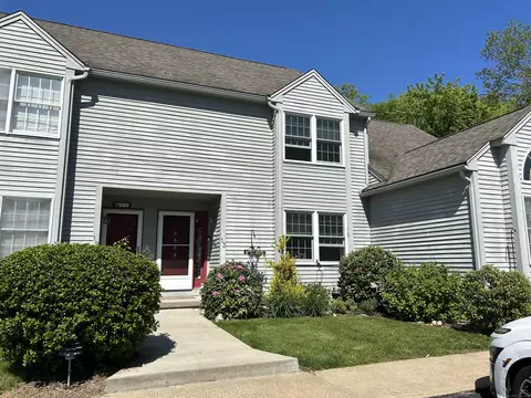 20 Church Ln #13, East Lyme, CT 06333