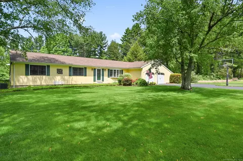 24 Oxen Hill Rd, Trumbull, CT 06611