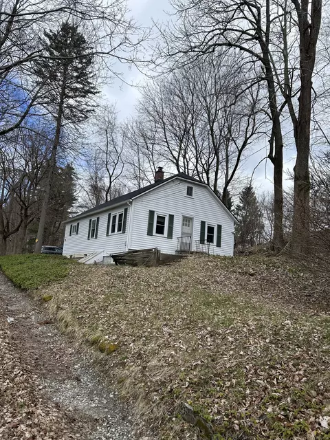 44 Gay St, Sharon, CT 06069