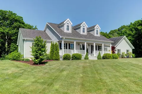 141 Oak Farm Dr, Colchester, CT 06415