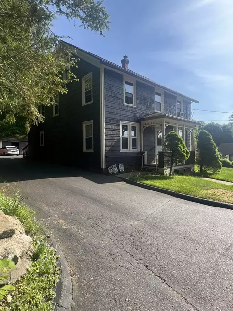 22 Walnut Ave, East Hampton, CT 06424